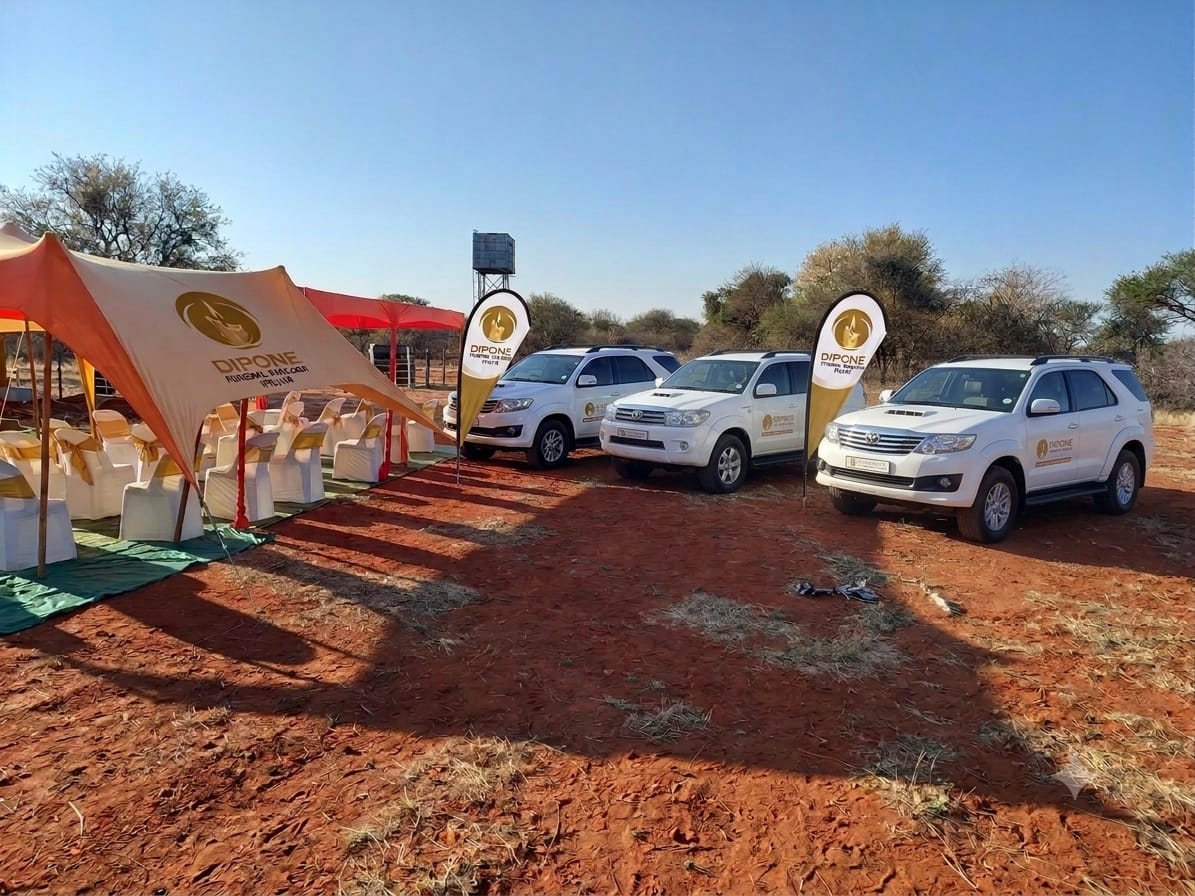 Dipone Fleet at cemetery
